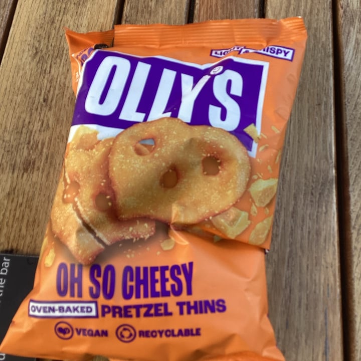 photo of Olly's Pretzels Oh So Cheesy shared by @hoiks on  06 Nov 2023 - review