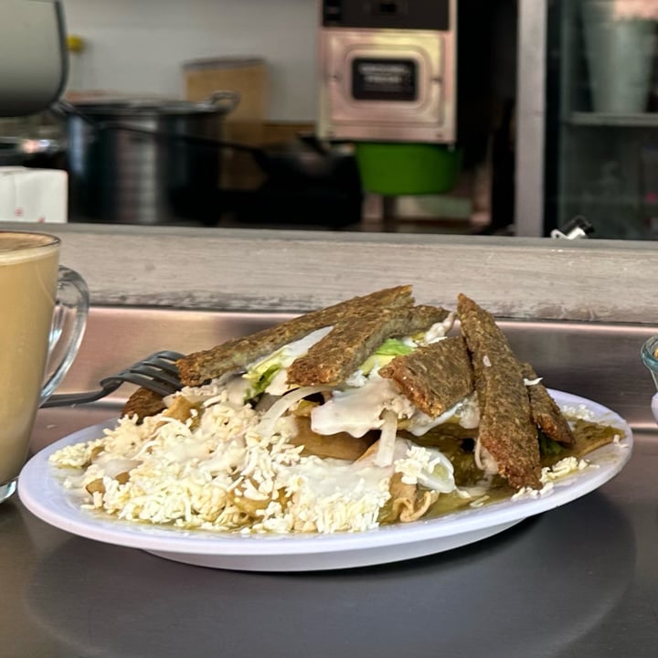 photo of DISTOPIA chilaquiles verdes shared by @moreofvn on  26 Mar 2024 - review