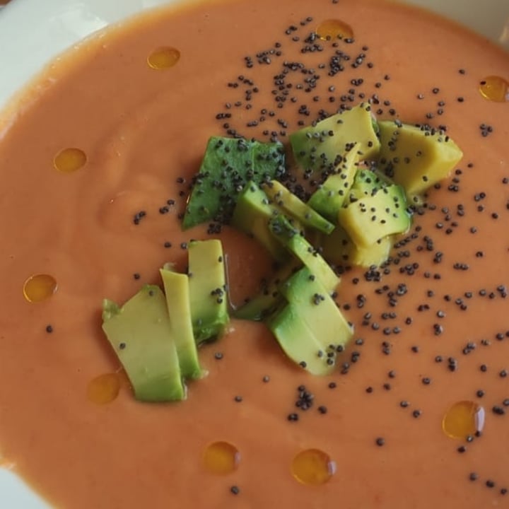 photo of Restaurante Hicuri Art Vegan Salmorejo Con Aguacate shared by @alejandro-alvaro on  07 Oct 2025 - review