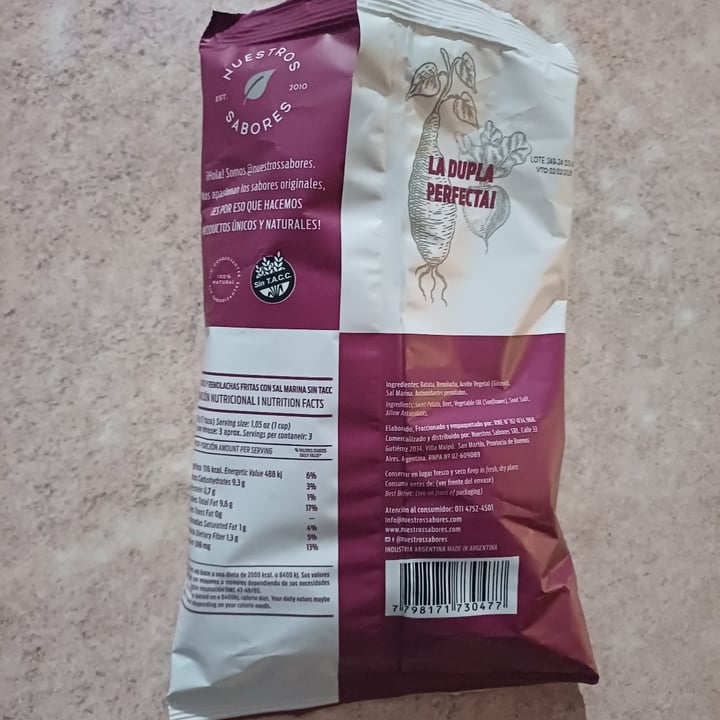 photo of Nuestros Sabores Chips de papas, pimienta y sal marina shared by @abiretamales on  03 Oct 2024 - review