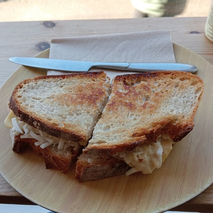 photo of Three of Cups Three Cheese Toastie shared by @jabmouth on  25 Nov 2023 - review