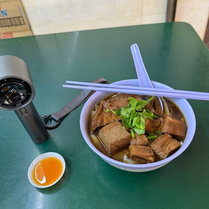 photo of Blk 144, #01-223 Coffeeshop Kway Chap shared by @baothebijin on  06 Mar 2025 - review