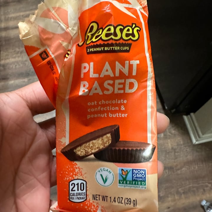 photo of Reese's Plant Based Peanut Butter Cups shared by @1creolevegan on  29 Mar 2024 - review