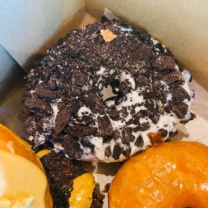 photo of Voodoo Doughnut - Broadway The Dirt shared by @curvycarbivore on  17 May 2024 - review