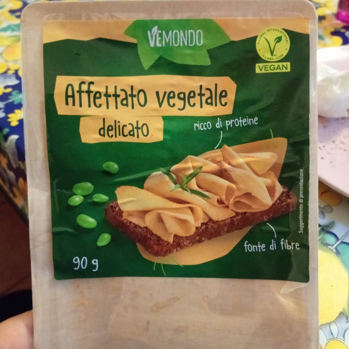photo of Vemondo affettato vegetale delicato shared by @costruirecollego on  07 May 2024 - review