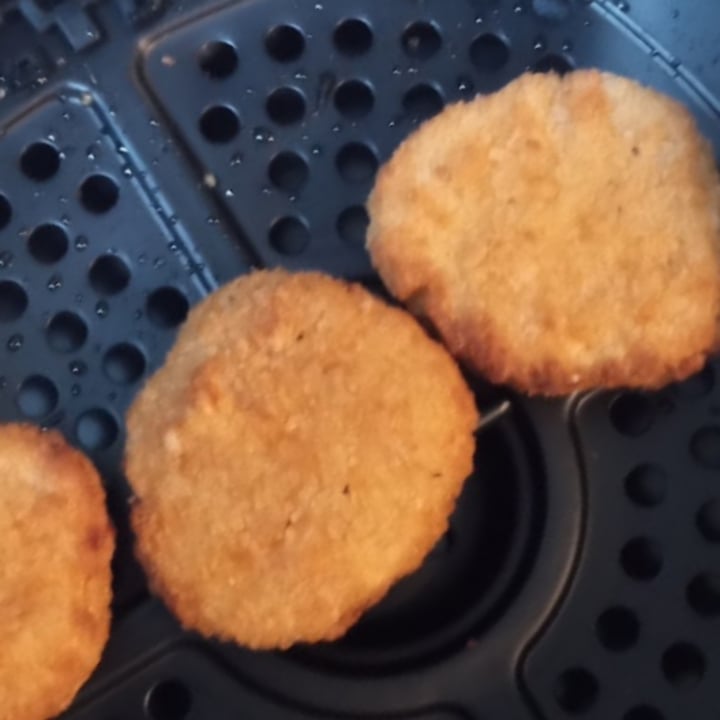 photo of Beyond Meat Beyond Chicken Nuggets shared by @ajisdragon on  14 Apr 2024 - review