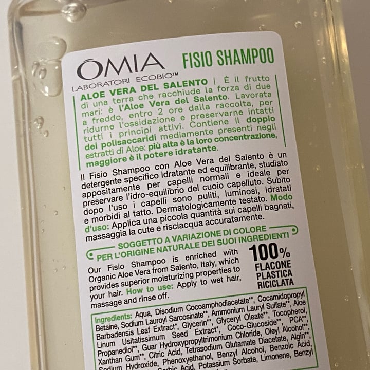 photo of Omia Laboratoires Fisio Shampoo All'aloe Vera shared by @animalionline on  31 Mar 2024 - review
