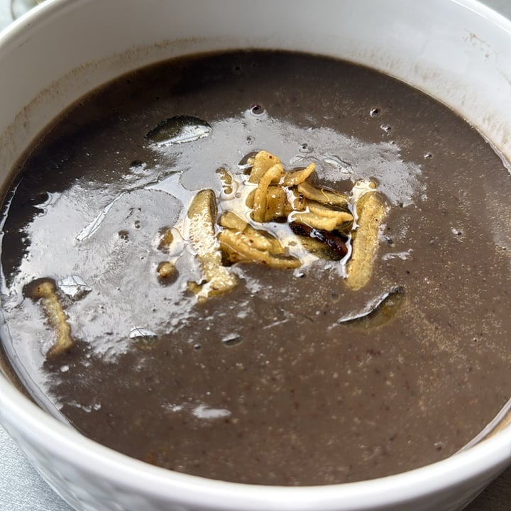 photo of Santas Plantas Sopa de frijol shared by @rooockd on  09 Jun 2025 - review