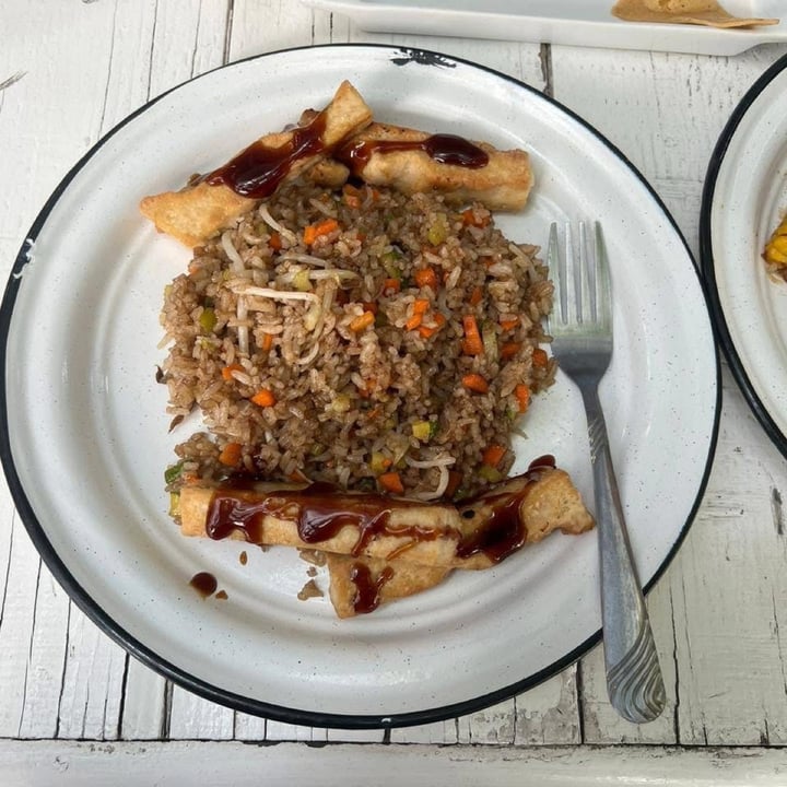 photo of Empathy vegan food Especial oriental shared by @eypurrr on  03 Jun 2025 - review