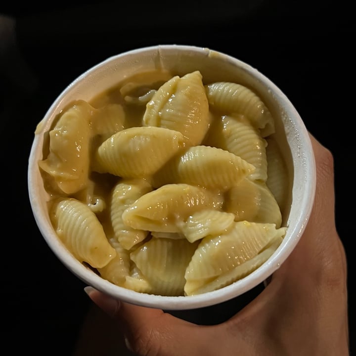 photo of Golden Dinosaurs Vegan Deli Mac and cheese shared by @aubreyj27 on  28 Aug 2023 - review