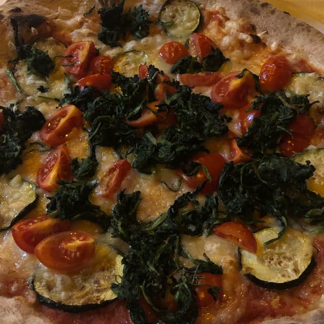 Photo of the dish “Pizza Braccio di ferro con mozzarella vegana”