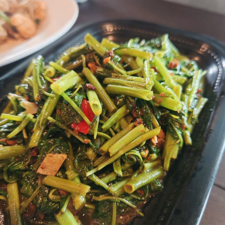 photo of Divine Realm Vegetarian Restaurant Spicy Kang kong shared by @iluvnippon on  22 Apr 2025 - review
