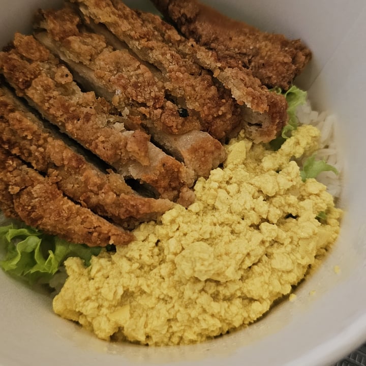 photo of Kale by KangSu @ Midpoint Orchard Vege Curry Chicken Cutlet Rice shared by @maiwennmia on  01 Nov 2024 - review