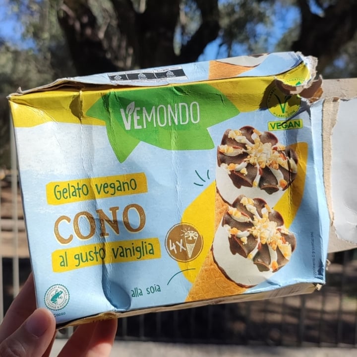 photo of Vemondo gelato vegano cono al gusto vaniglia shared by @monica86 on  20 Aug 2023 - review