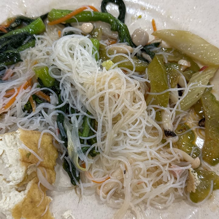 photo of Yuan Lai Vegetarian 缘来素食 （信佳-凯秀民众俱乐部 Senja-Cashew CC） Economic Bee Hoon shared by @mrdonut on  24 Aug 2025 - review