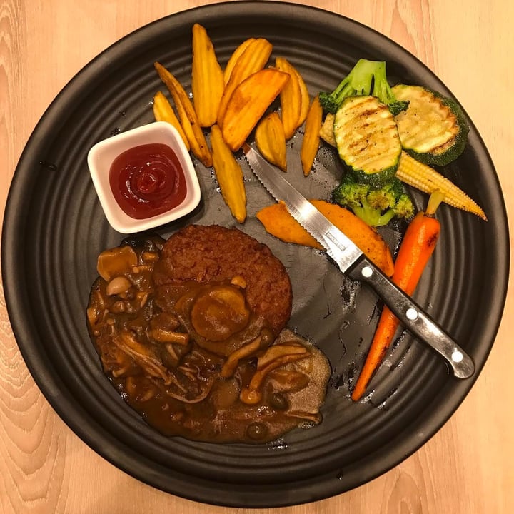 photo of SALAD FACTORY plant-based steak shared by @srosamontri on  23 Dec 2024 - review