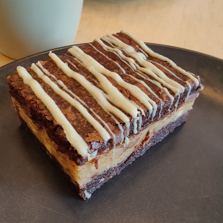 photo of Plant Faced Coffee Shop Mint Choc Cookie Slab shared by @plumesworld on  06 May 2024 - review