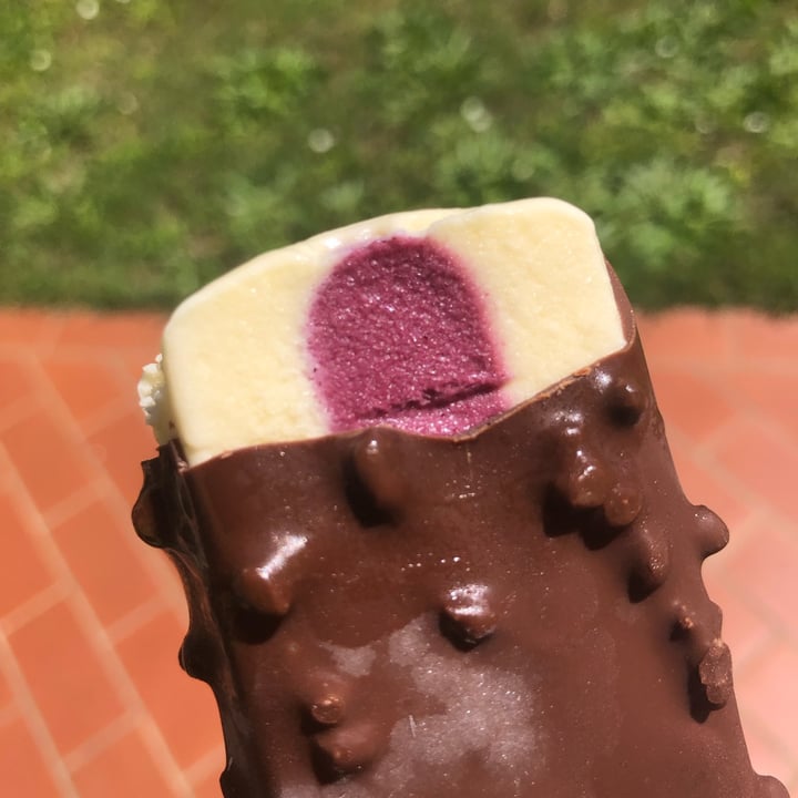 photo of Magnum Chill Blueberry Cookie shared by @lucyvegan83 on  28 Apr 2024 - review