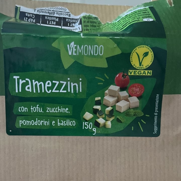 photo of Vemondo Tramezzini Con Tofu Zucchine Pomodorini E Basilico shared by @frcasol on  31 Aug 2025 - review