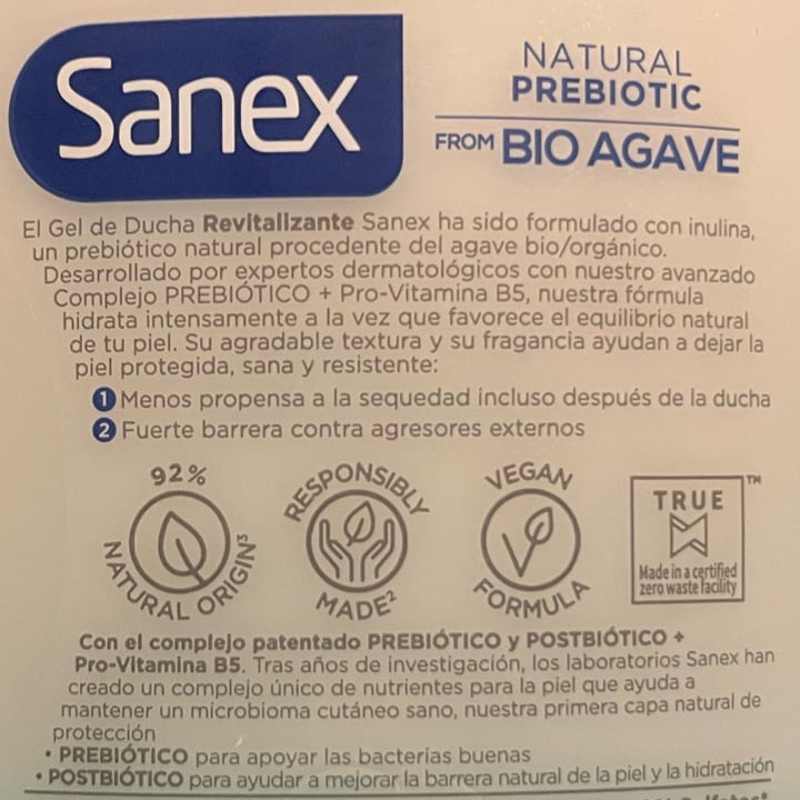 photo of Sanex Revitalizante Gel de Ducha - Natural Prebiotic shared by @ces on  26 Aug 2023 - review