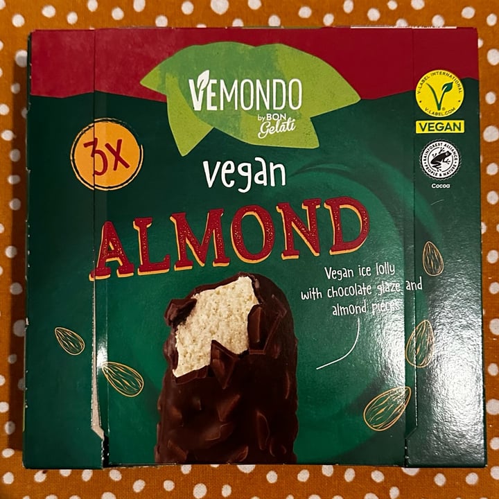 photo of Vemondo gelato almond shared by @silviadmb on  19 Sep 2024 - review