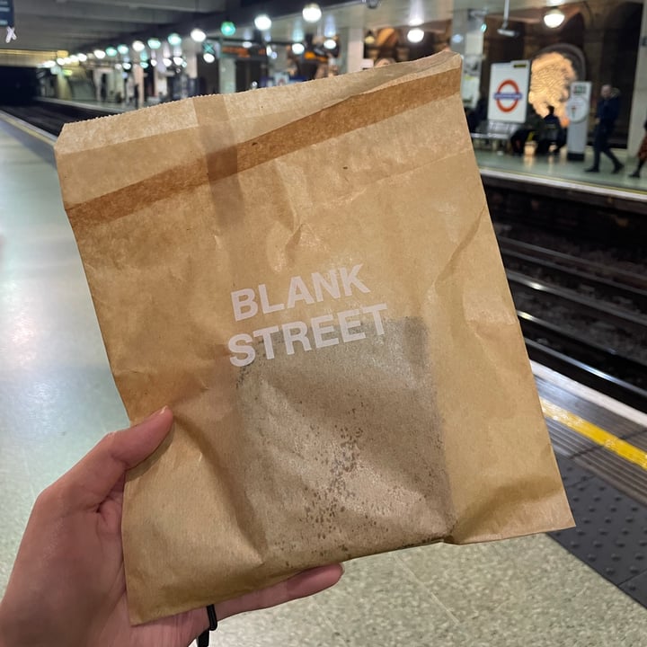 photo of Blank Street Coffee Banana Bread shared by @hueisuen on  16 Nov 2023 - review