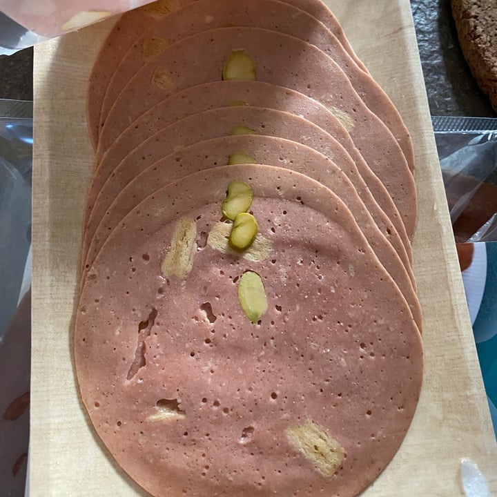 photo of Bio Vegeatal Bio Mordibella Gusto Mortadella Con Pistacchi shared by @verina on  17 Apr 2024 - review