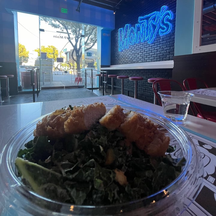 photo of Monty's Good Burger Kale Caesar Salad w Crispy Chick’n shared by @ktbombin on  23 Jan 2024 - review