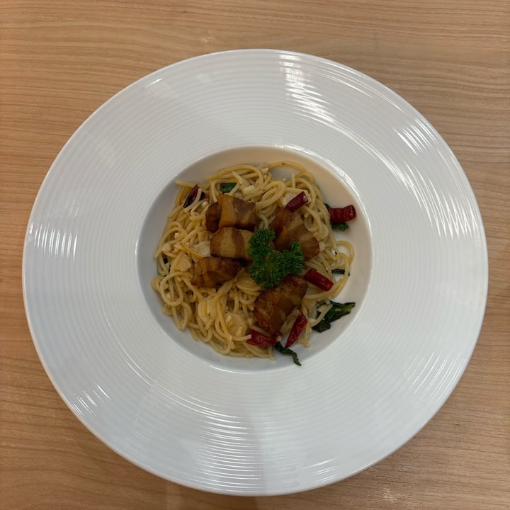 photo of Salad Factory Crystal Park Plant-based crispy pork spaghetti shared by @srosamontri on  23 Dec 2024 - review