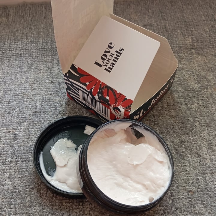 photo of Tinktura St. John's Awesome Hand Cream shared by @gwenda on  05 May 2024 - review