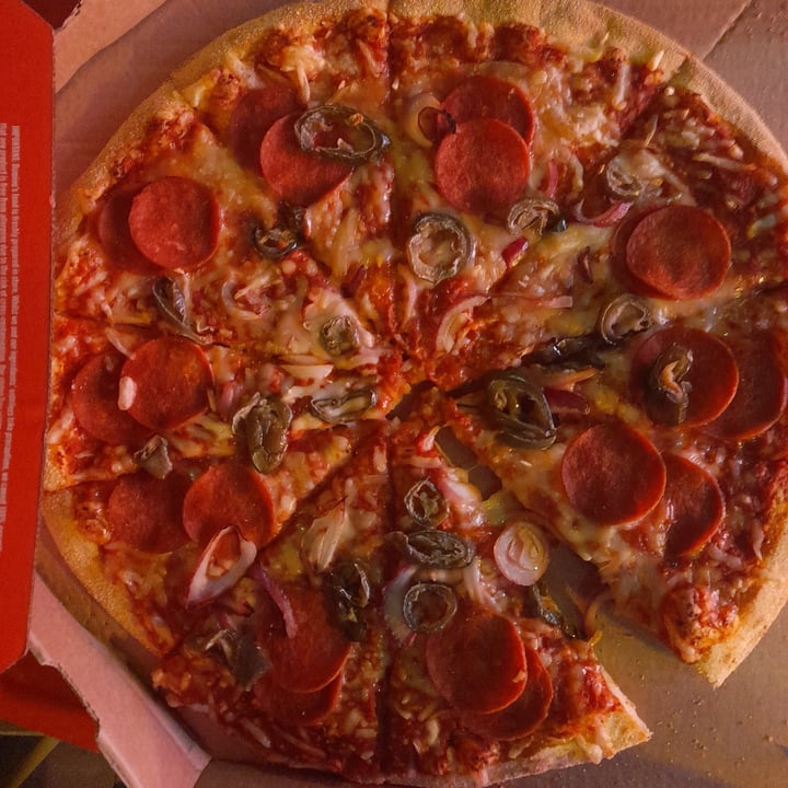 photo of Domino's Pizza - Bray Vegan Pepperoni Pizza shared by @everydayvegan on  01 Oct 2023 - review