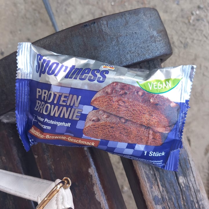 photo of sportness Vegan Chocolate Protein Brownie shared by @mary95 on  15 Aug 2024 - review