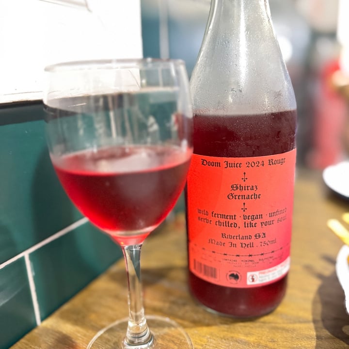 photo of Bar Planet vegan red wine shared by @greenbovine on  11 Dec 2024 - review
