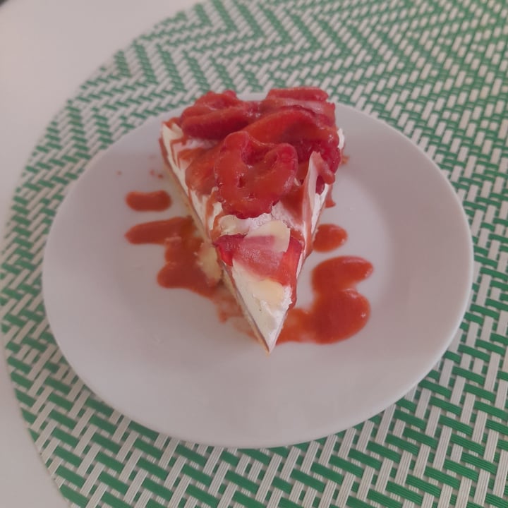 photo of Les Demoiselles de Montpellier Tarte Framboise Hibiscus shared by @alice50 on  17 Apr 2024 - review