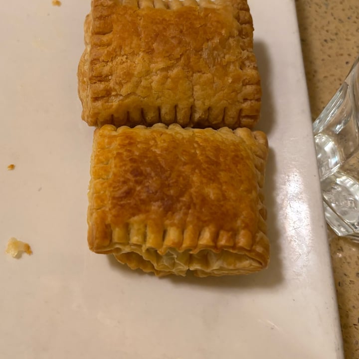 photo of The Sun Vegan pastry squares shared by @esmevegana on  18 Jul 2025 - review