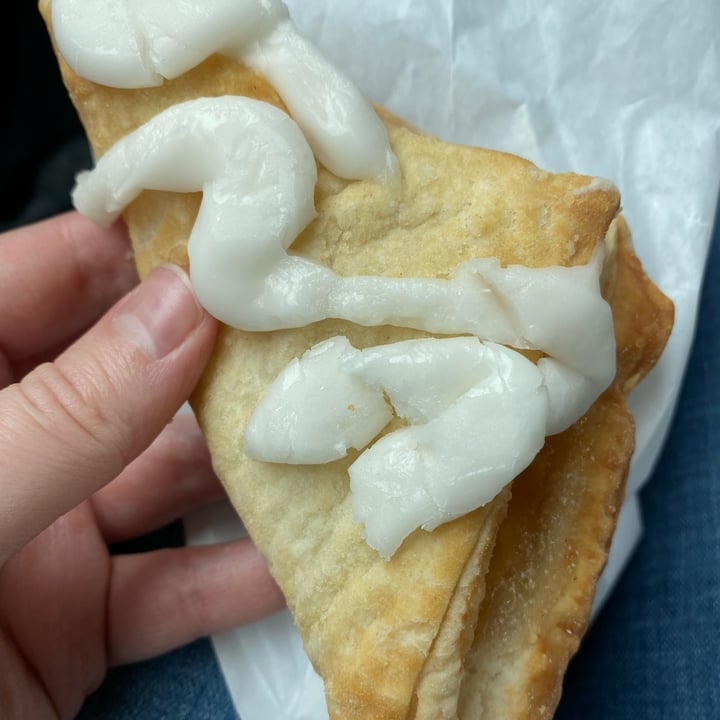 photo of Arby's Apple Turnover shared by @friendlyvegan on  30 Apr 2024 - review