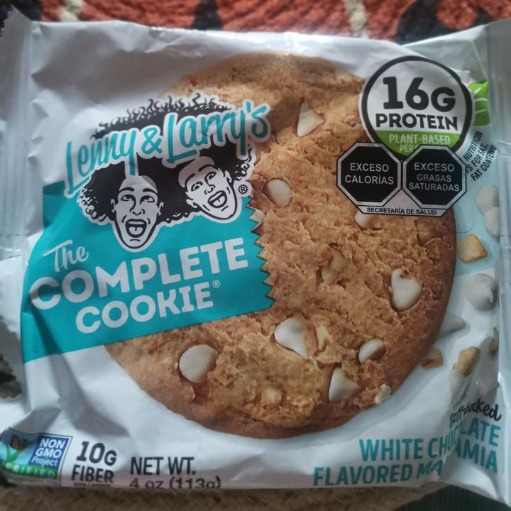 photo of Lenny & Larry’s White Chocolate Flavour & Macadamia shared by @angelaramirez on  28 Sep 2025 - review