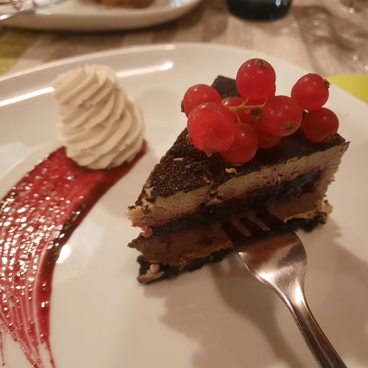 photo of Ristorante Vegano Biologico La Lanterna Torta Diablo shared by @silviietta on  06 Dec 2023 - review