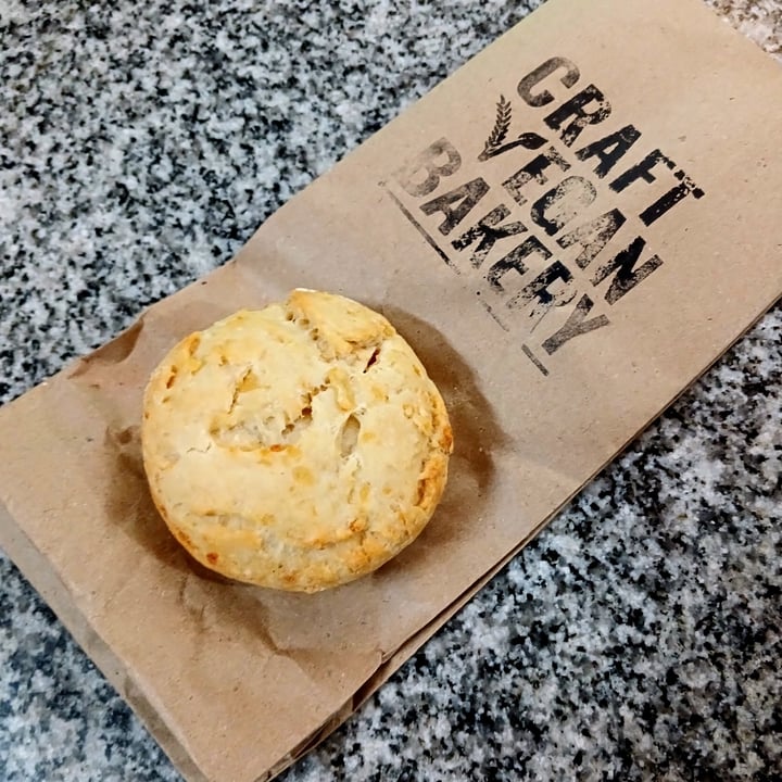 photo of Craft Vegan Bakery Scon  de queso vegano shared by @pinkvegan85 on  25 Nov 2024 - review