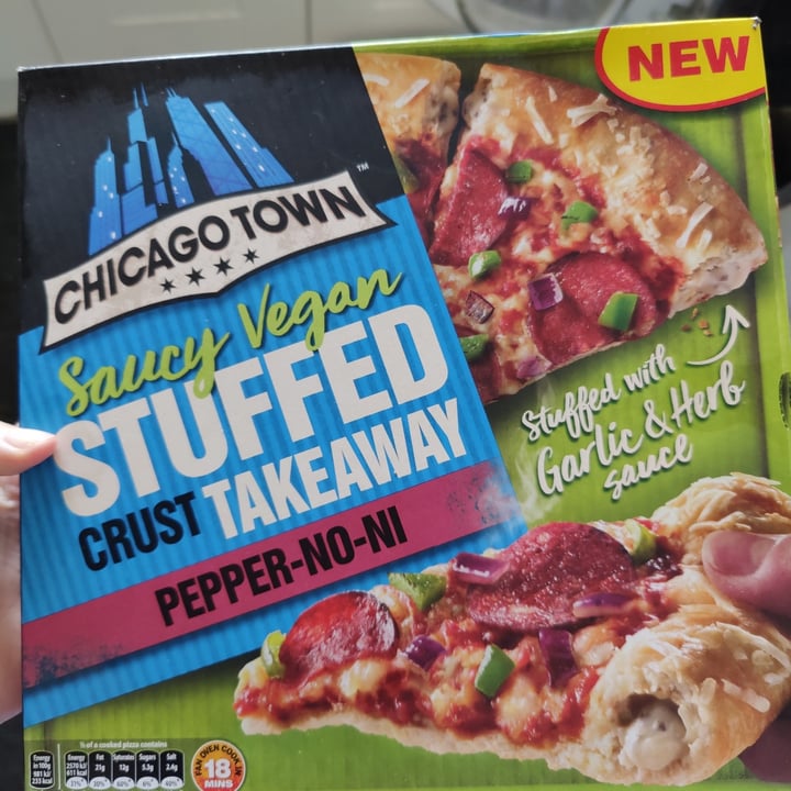 photo of Chicago Town Saucy Vegan Stuffed Crust Takeaway Pepper-No-Ni shared by @plumesworld on  01 Oct 2023 - review