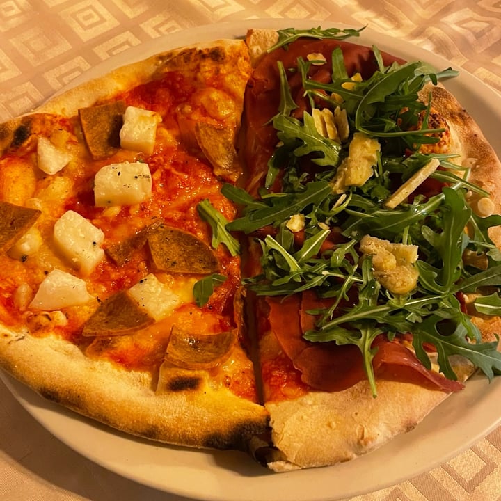 photo of Pizzeria Vesuvio Di Apicella Antonio Tiramisu shared by @aricav on  28 Feb 2024 - review
