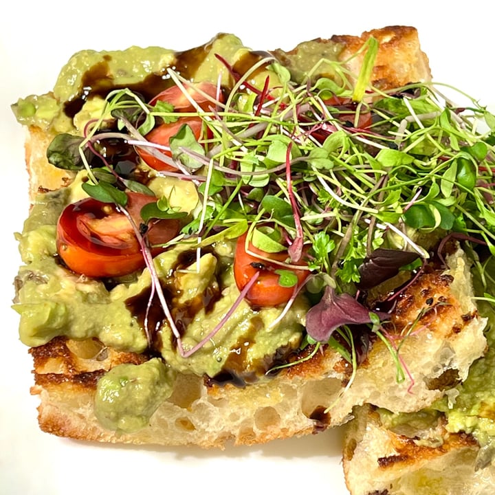 photo of GNARLYS Avo Toast shared by @pdxveg on  04 Feb 2024 - review