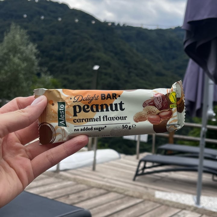 photo of Alesto Delight bar - Peanut with caramel flavor shared by @giuliettaveg on  25 Aug 2023 - review
