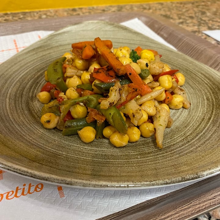 photo of Punto Amico Ceci con verdure shared by @adadoglia on  18 Jan 2024 - review
