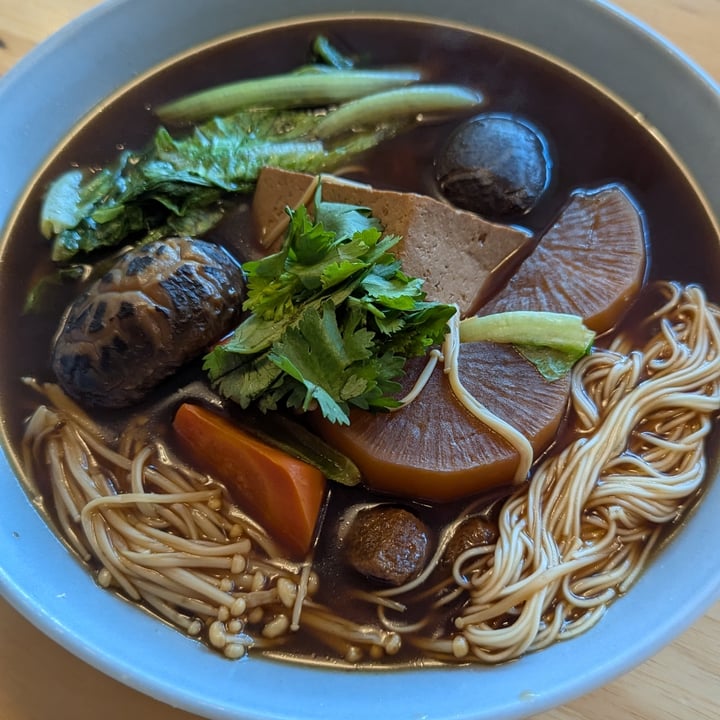 photo of Real Food Herbal Braised Veggie Soup Brown Rice Mee Sua shared by @jsmntuan on  14 Dec 2024 - review