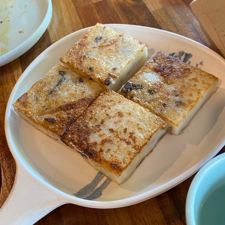 photo of Green Sprouts Vegetarian Radish Cakes shared by @blacklilyleaf on  16 Apr 2024 - review