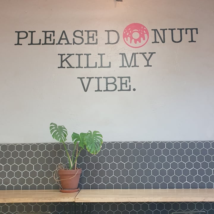 photo of Rainbow Donuts Vegan Blueberry Donut shared by @paniwilson on  20 Oct 2024 - review