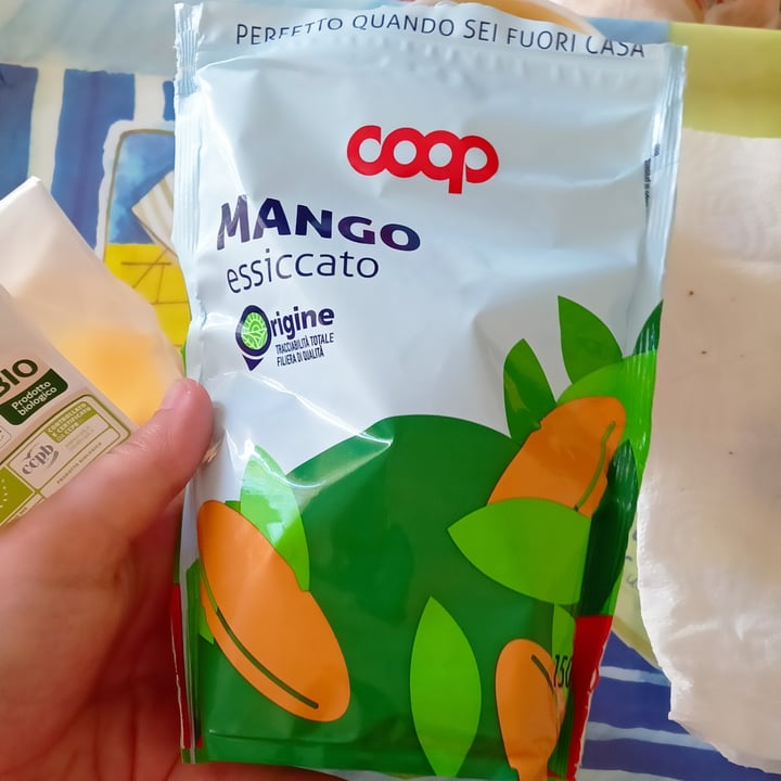 photo of Coop mango essiccato shared by @mibuttogiulia on  16 Apr 2024 - review