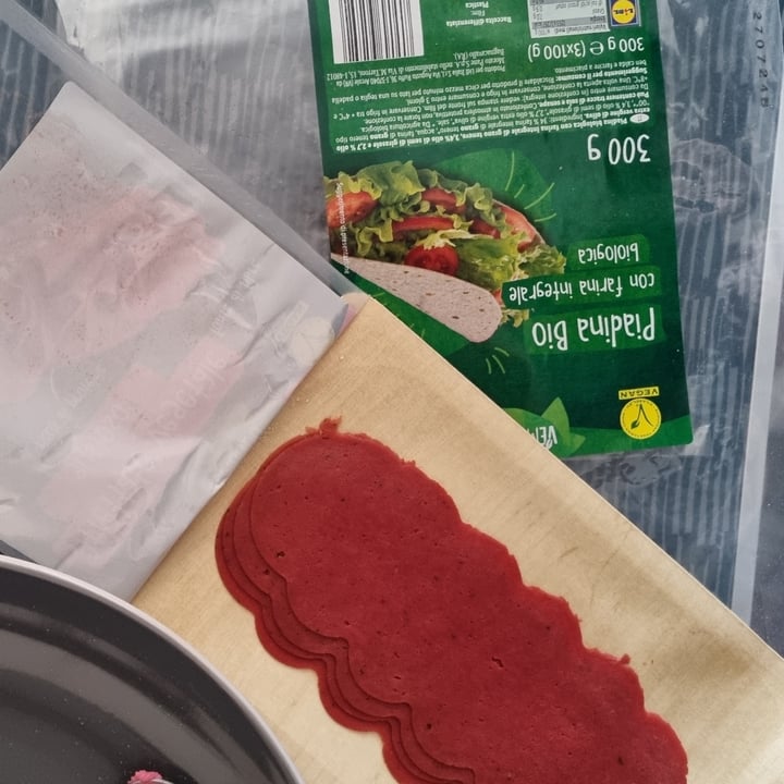 photo of Vemondo  Piadina bio con farina integrale biologica shared by @lindalin on  30 Jun 2024 - review