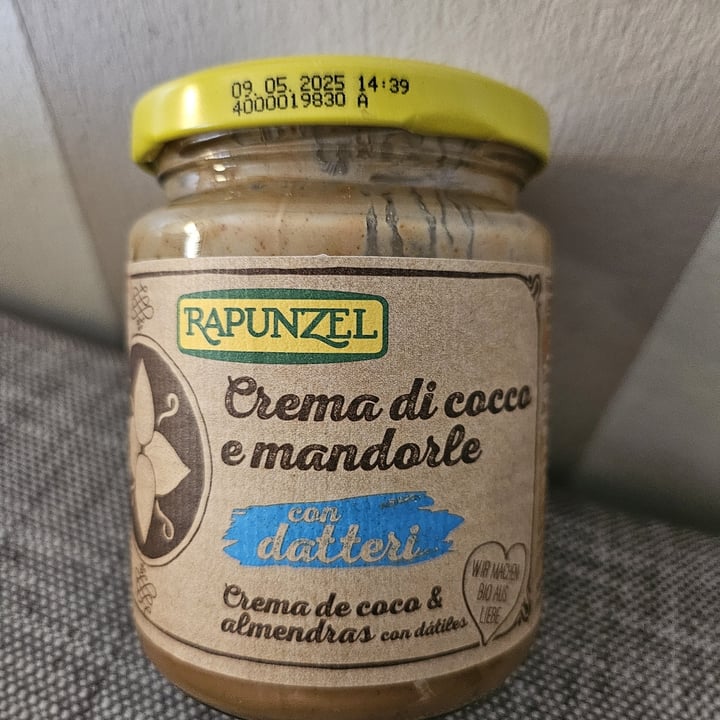 photo of Rapunzel Crema cocco mandorle E Datteri shared by @lavinia88 on  08 Oct 2023 - review